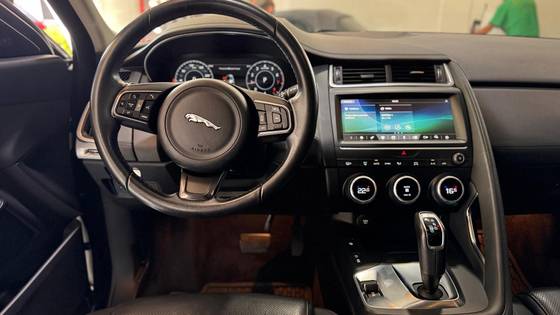 JAGUAR E-PACE 2.0 16V P250 GASOLINA AWD AUTOMÁTICO JAGUAR E-PACE 2.0 16V P250 GASOLINA AWD AUTOMÁTICO